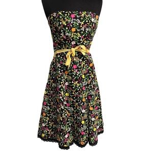Alberto Makali Women’s Black Floral Embroidered Strapless Dress
